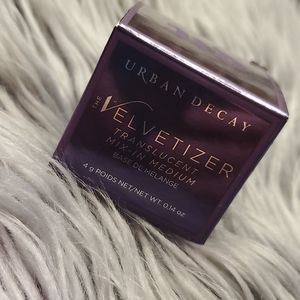 Urban decay Velvetizer